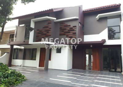 Rumah Brand New Depan Taman di Puri Bintaro Lokasi Strategis